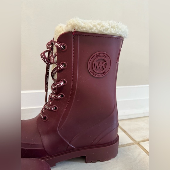 Michael Kors Montaigne Faux Fur Rain Boot - Picture 10 of 16